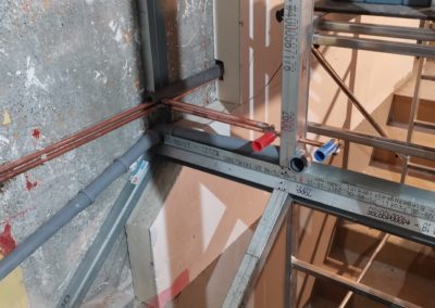 Structure en placo pour mise en place de faux plafonds