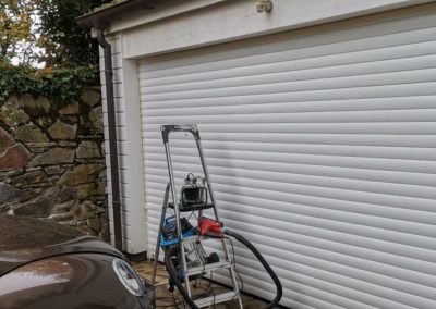 Peinture extérieure de porte de garage