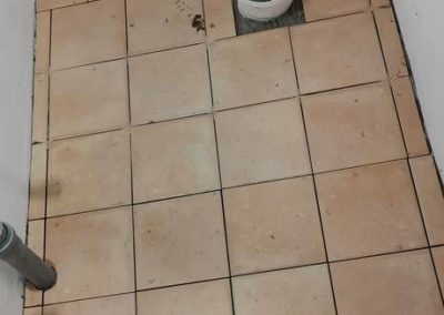 Pose d'un nouveau carrelage